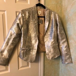 New with tags: Crinkle metallic blazer - size M